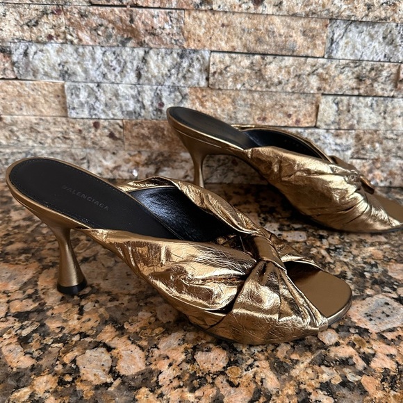 Balenciaga Women's Drapy Slide Sandal Gold - Picture 2 of 9